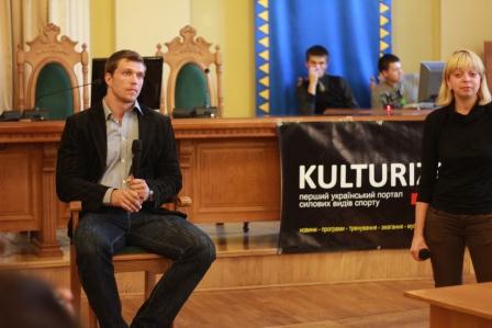 2 Богатир Сергій Конюшок побував у Львові