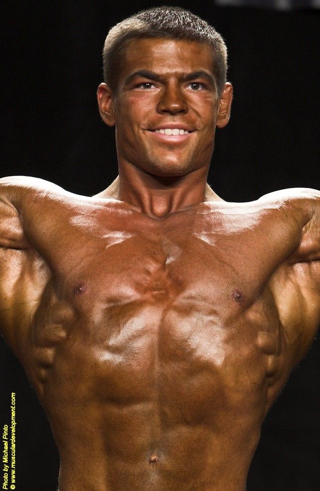 Бодибілдер David Candy, 20 років. Фото та відео