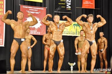 Відео Кубка Львівської області з бодібілдингу IFBB 2012