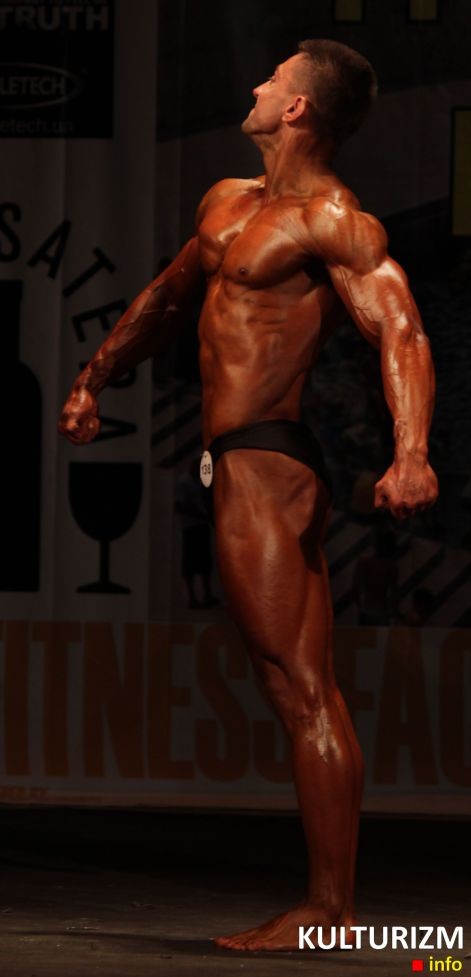 dmutro lisovuj 04 Бодибілдер Дмитро Лісовий на Кубку України IFBB 2012. Фотогалерея