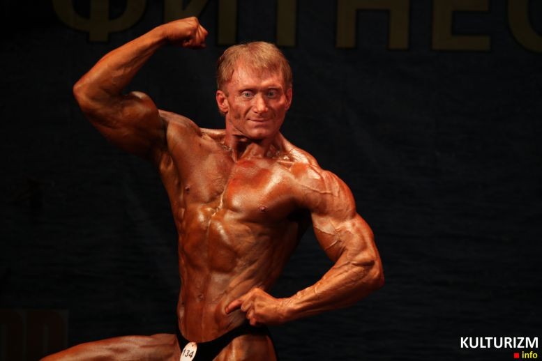Бодибілдер Роман Муликов на Кубку України 2012 IFBB. Фотогалерея