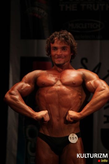 oleksii melnuk 01 Бодибілдер Олексій Мельник на Кубку України IFBB 2012. Фотогалерея