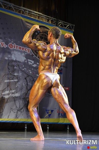 Бодибілдер Володимир Горай на Чемпіонаті України 2013 UBPF