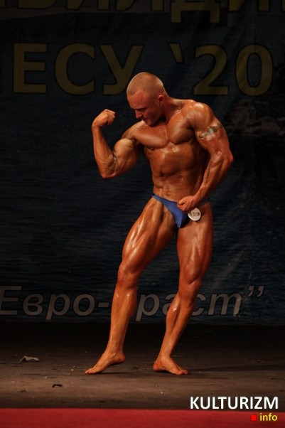 Бодибілдер Геннадій Одарич на Кубку України IFBB 2012. Фотогалерея