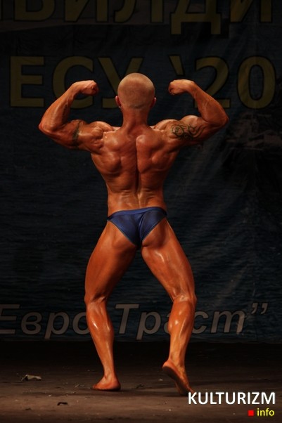 genadii odaru4 06 Бодибілдер Геннадій Одарич на Кубку України IFBB 2012. Фотогалерея