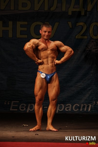 Бодибілдер Сергій Стрельцов на Кубку України 2012 IFBB. Фотогалерея