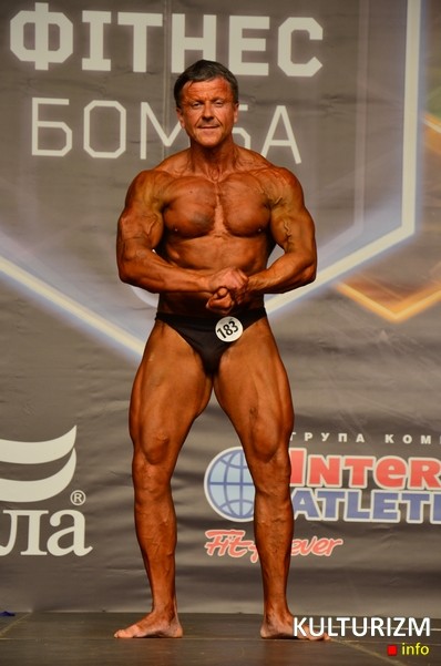 Бодибілдер Олександр Куликов на Чемпіонаті України IFBB 2012. Фотогалерея