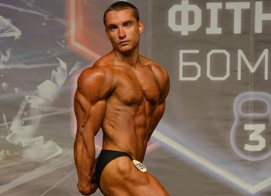 Бодибілдер Андрій Палкін на Чемпіонаті України IFBB 2012. Фото