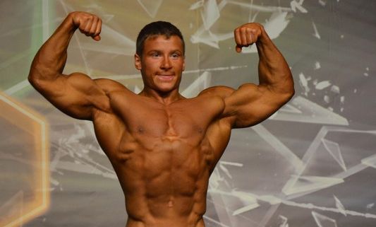 Бодибілдер Ярослав Учкін на Чемпіонаті України IFBB 2012. Фотогалерея