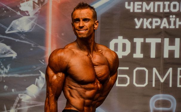 Бодибілдер Андрій Хомицький на Чемпіонаті України 2012. Фото