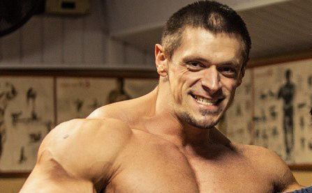 Бодибілдер Адам Козира про підготовку до змагань осені 2015