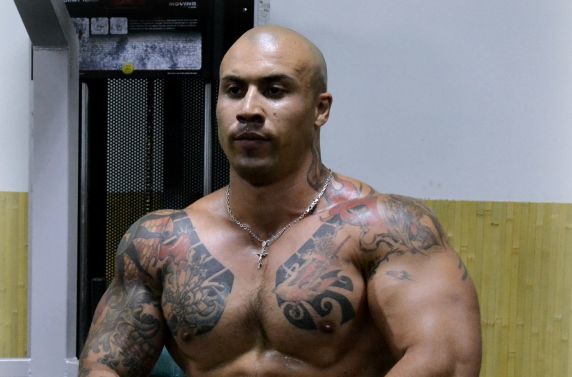 Бодібілдер Марк Абад: Я вважав щоб стати крутим, потрібно вміти добре битися