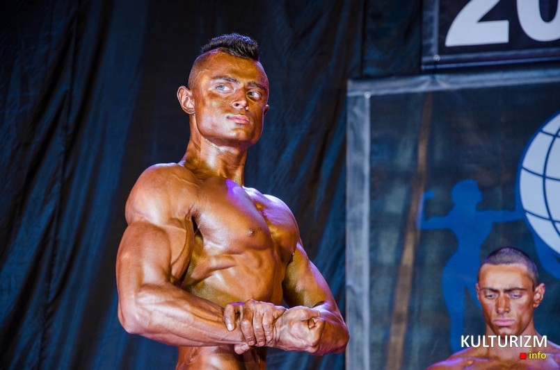Бодібілдер Владислав Дяченко на Кубку України WABBA 2015. Фотогалерея