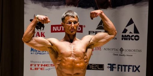 Бодібілдер Роман Ганджа на Чемпіонаті України UBPF 2015. Фотогалерея