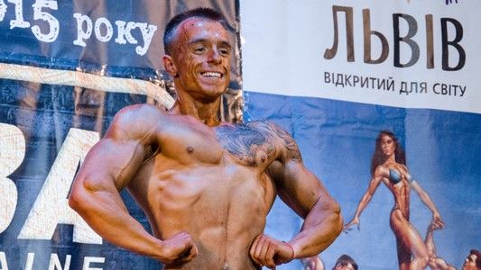 Бодібілдер Дмитро Шевців на Чемпіонаті України NABBA 2015. Фотогалерея