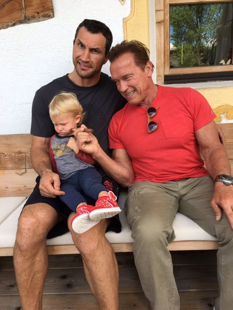 Арнольд Шварценегер приїхав підтримати Кличка під час підготовки до бою з Ф’юрі