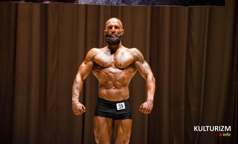 Бодібілдер Артем Гуд на Чемпіонаті України UBPF 2015. Фотогалерея